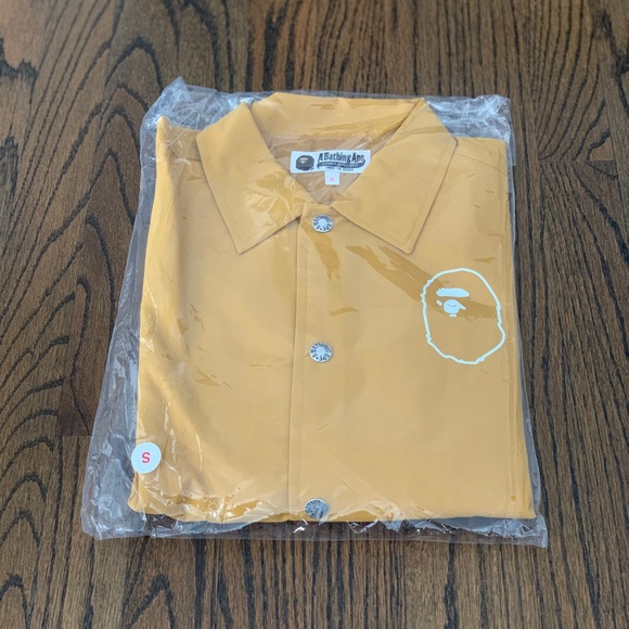 New Women’s Bape A Bathing Ape Yellow Jacket Size Small - Picture 3 of 6